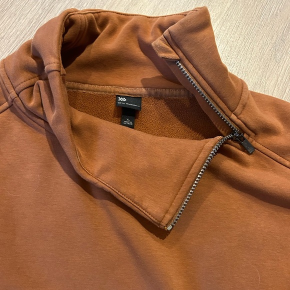 All in Motion Burnt Orange Sweatshirt - Picture 3 of 4